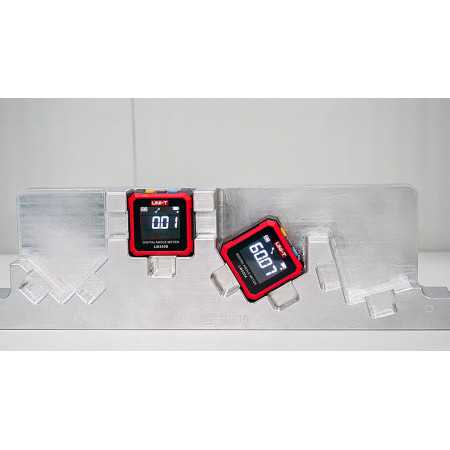 LM320A Angle Meter, digital